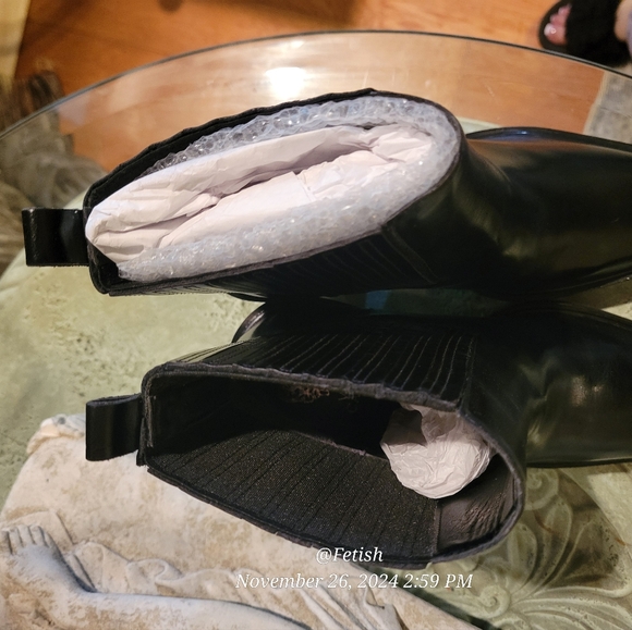 Vince Camuto Womens Aresse Black Chelsea Boots Size 7.5 - Picture 11 of 11